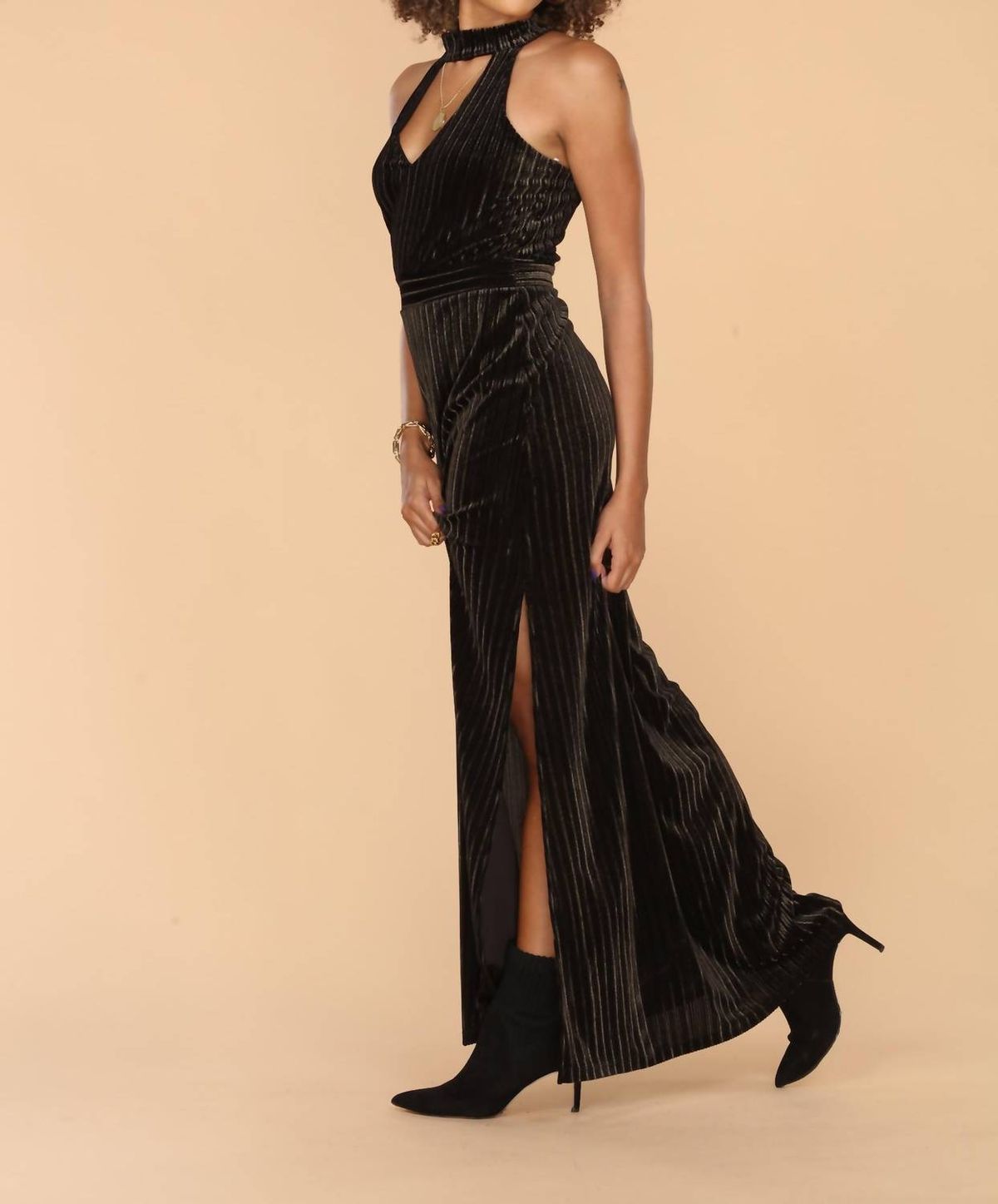 Style 1-729621656-3855 Veronica M Size XS Halter Velvet Black Side Slit Dress on Queenly