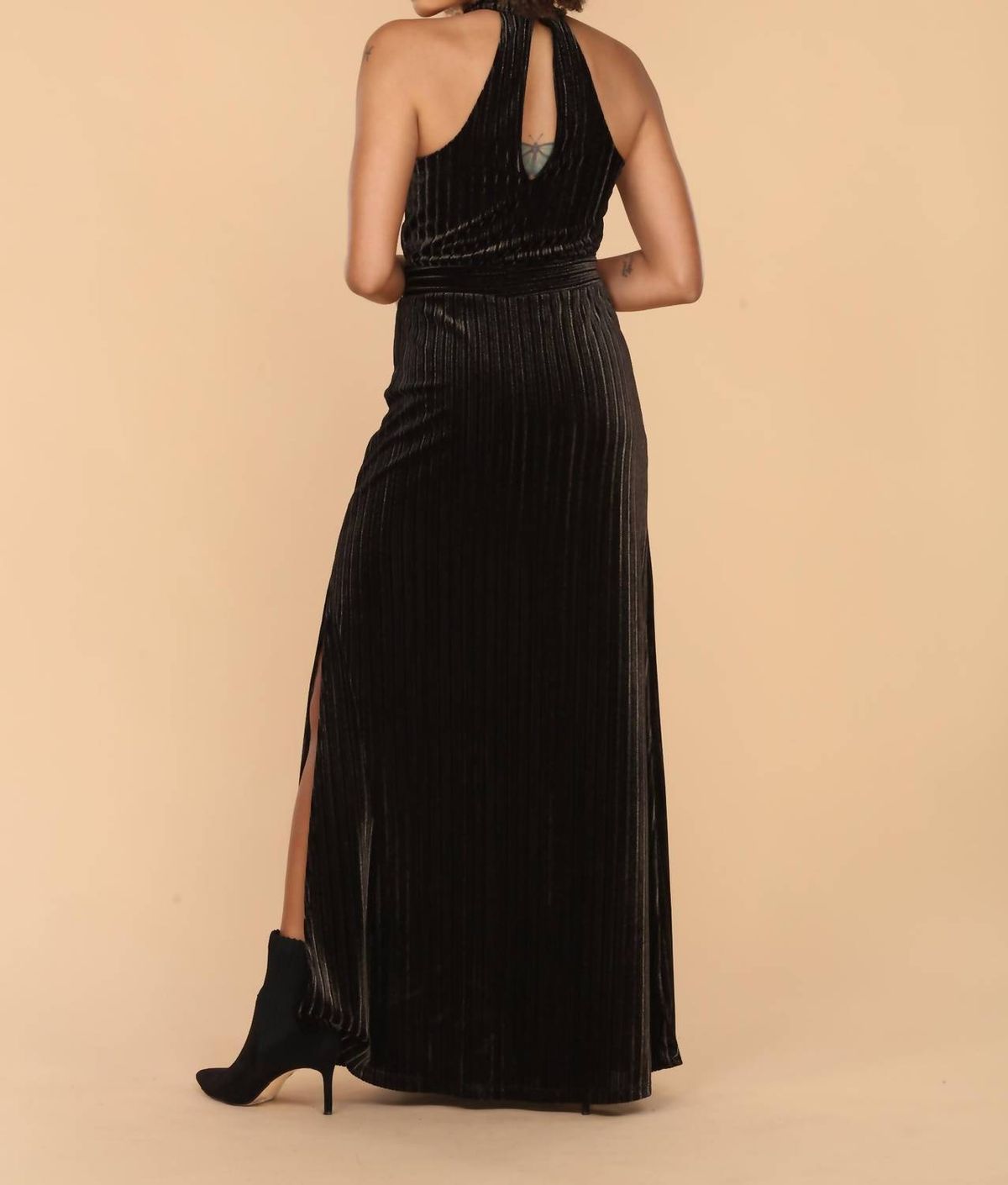 Style 1-729621656-3855 Veronica M Size XS Halter Velvet Black Side Slit Dress on Queenly