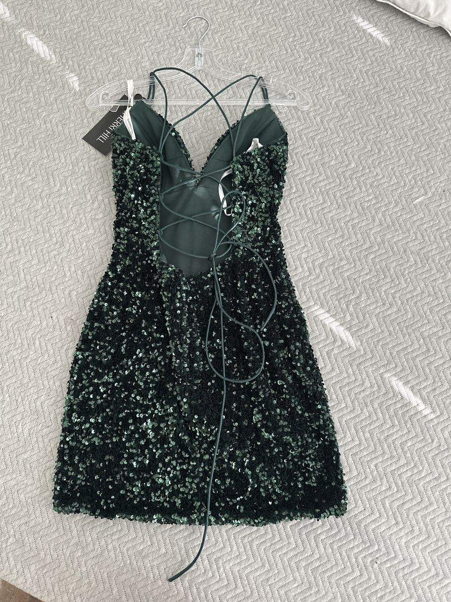 Style 522123 Sherri Hill Size 4 Velvet Emerald Green Floor Length Maxi on Queenly