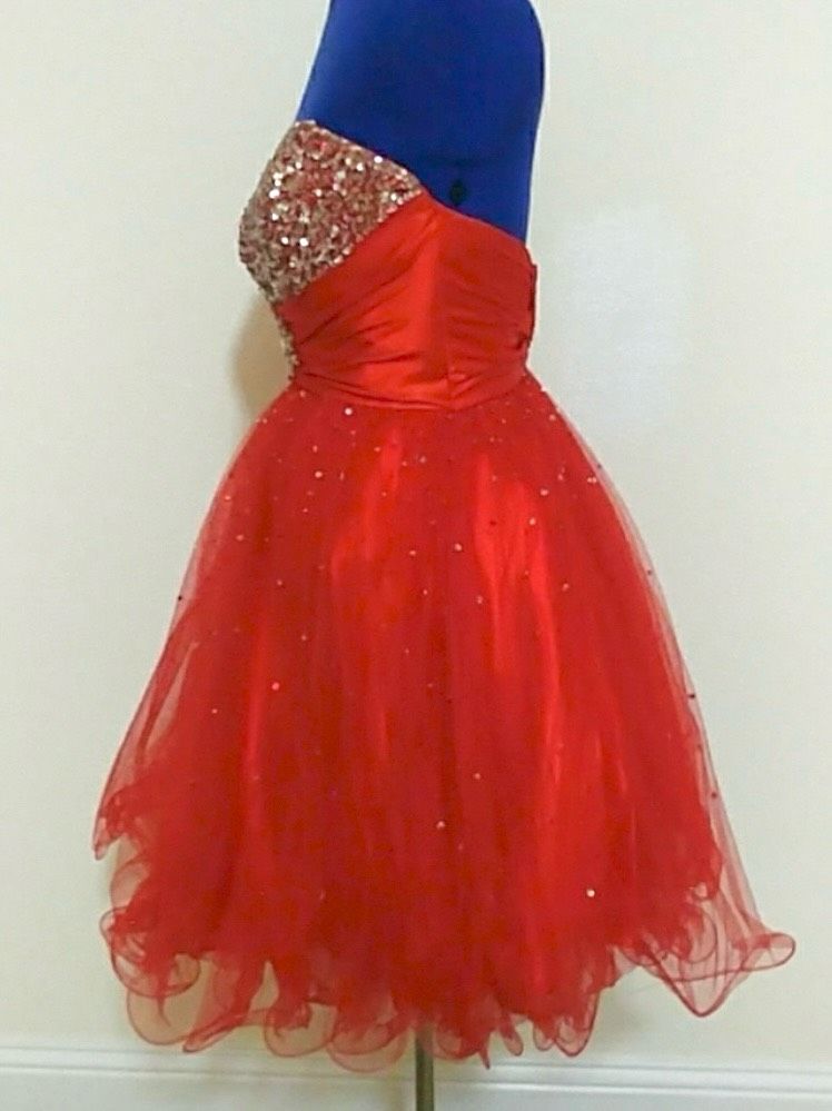 Size 6 Prom Strapless Red A-line Dress on Queenly
