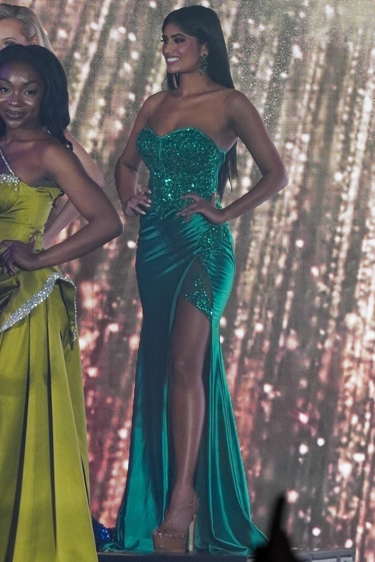 Sivory Size 4 Prom Satin Emerald Green Side Slit Dress on Queenly