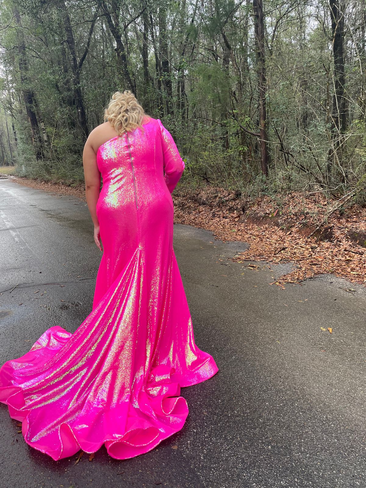 Style 11026 Ashley Lauren Plus Size 16 Prom One Shoulder Hot Pink Dress With Train on Queenly