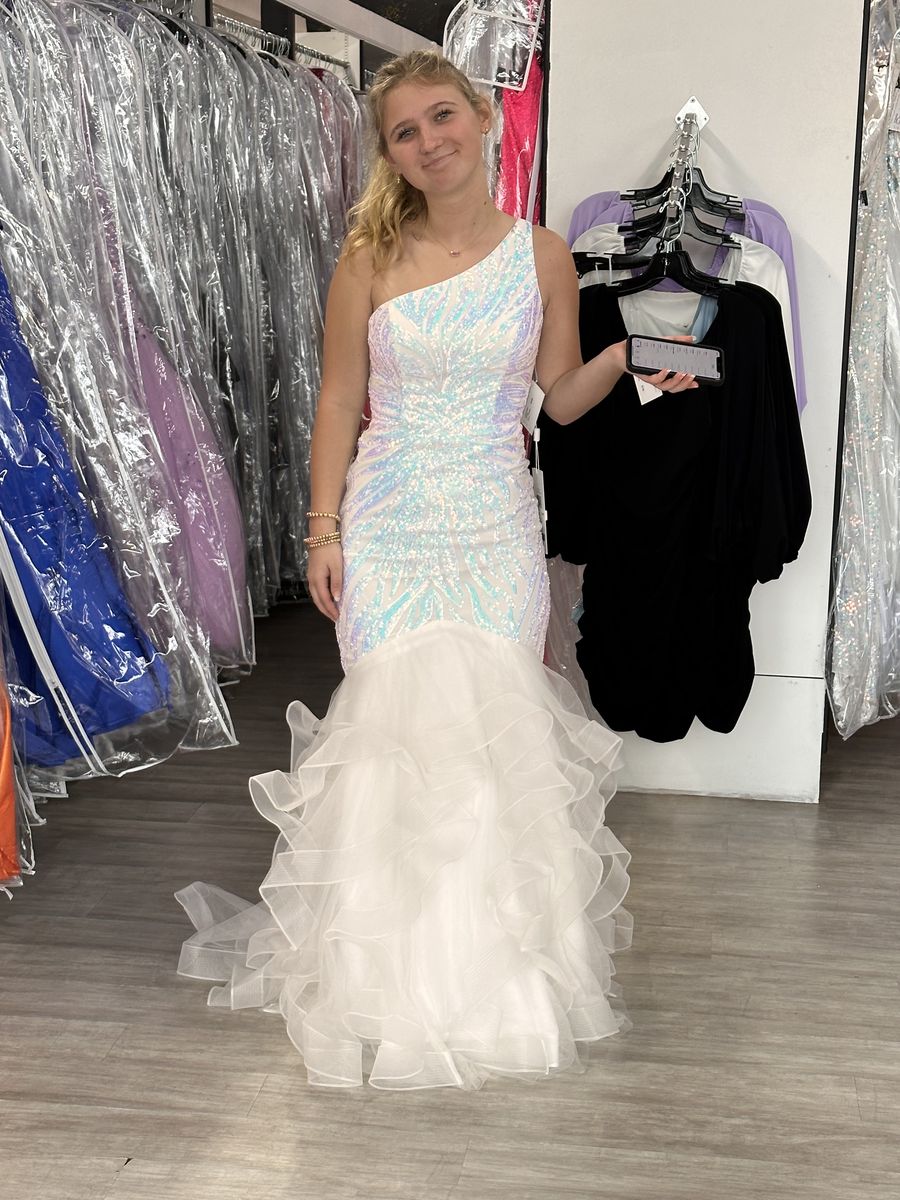 Style 2925 Colors Size 4 Prom One Shoulder White Mermaid Dress on Queenly