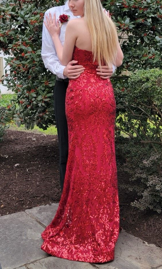 Size 0 Prom Strapless Red Mermaid Dress on Queenly