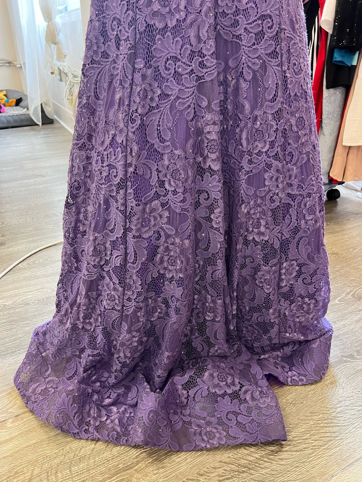Style 31512 La Femme Size 0 Prom Plunge Purple Mermaid Dress on Queenly