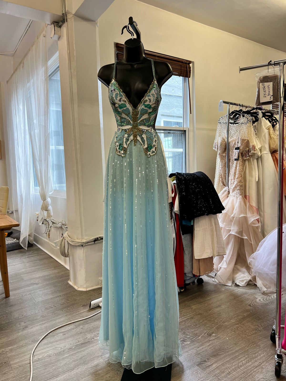 Style 3957 Primavera Size 0 Prom Plunge Blue Floor Length Maxi on Queenly
