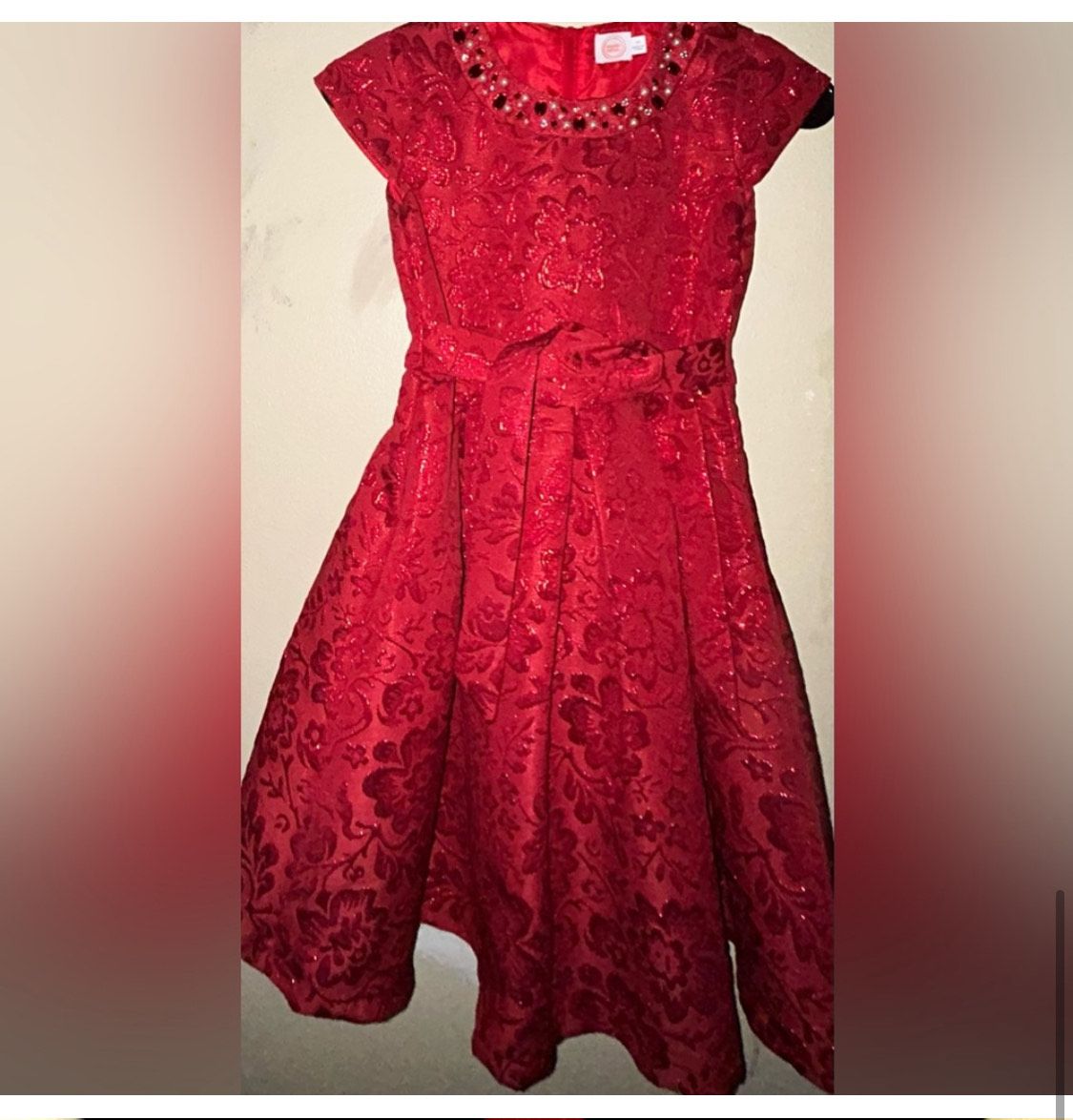 Girls Size 10 Red Floor Length Maxi on Queenly