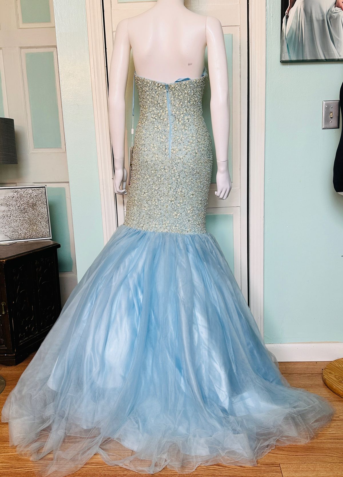 Style 1633 Colors Size 6 Prom Plunge Light Blue Mermaid Dress on Queenly