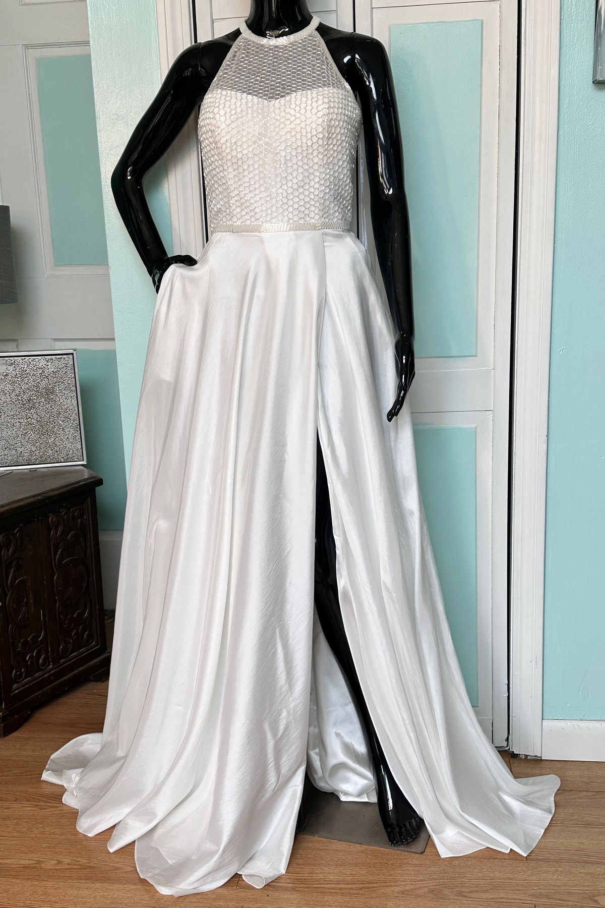 Style 11341 Sherri Hill Size 6 Prom High Neck White Dress With Train on Queenly