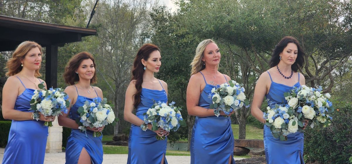 Size 0 Bridesmaid Plunge Blue Side Slit Dress on Queenly