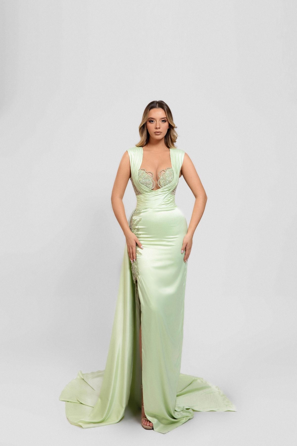 Style Fiorello Minna Fashion Size S Pageant Green Side Slit Dress on Queenly