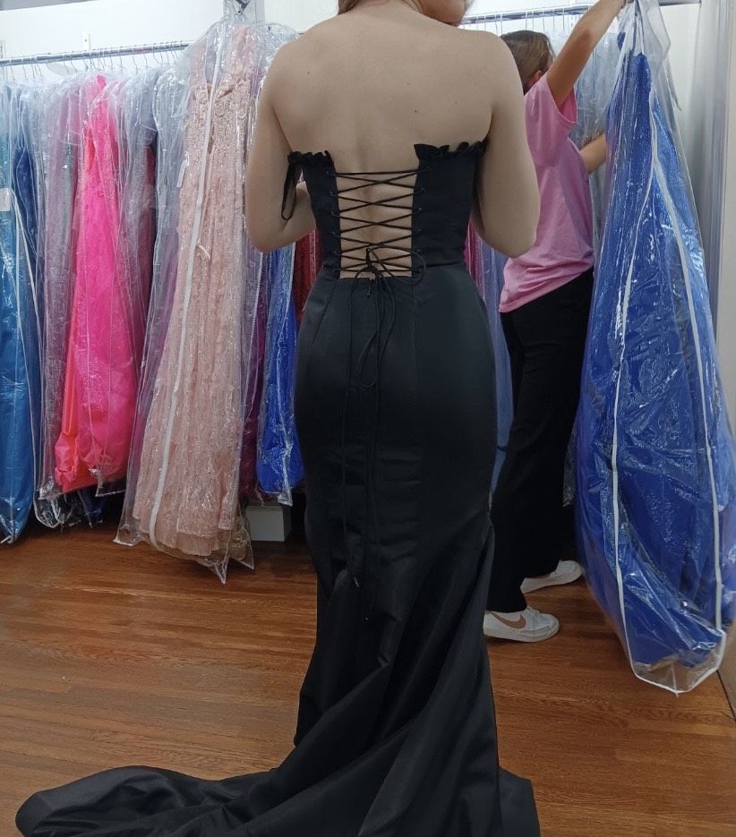 Sherri Hill Size 4 Prom Strapless Black Side Slit Dress on Queenly
