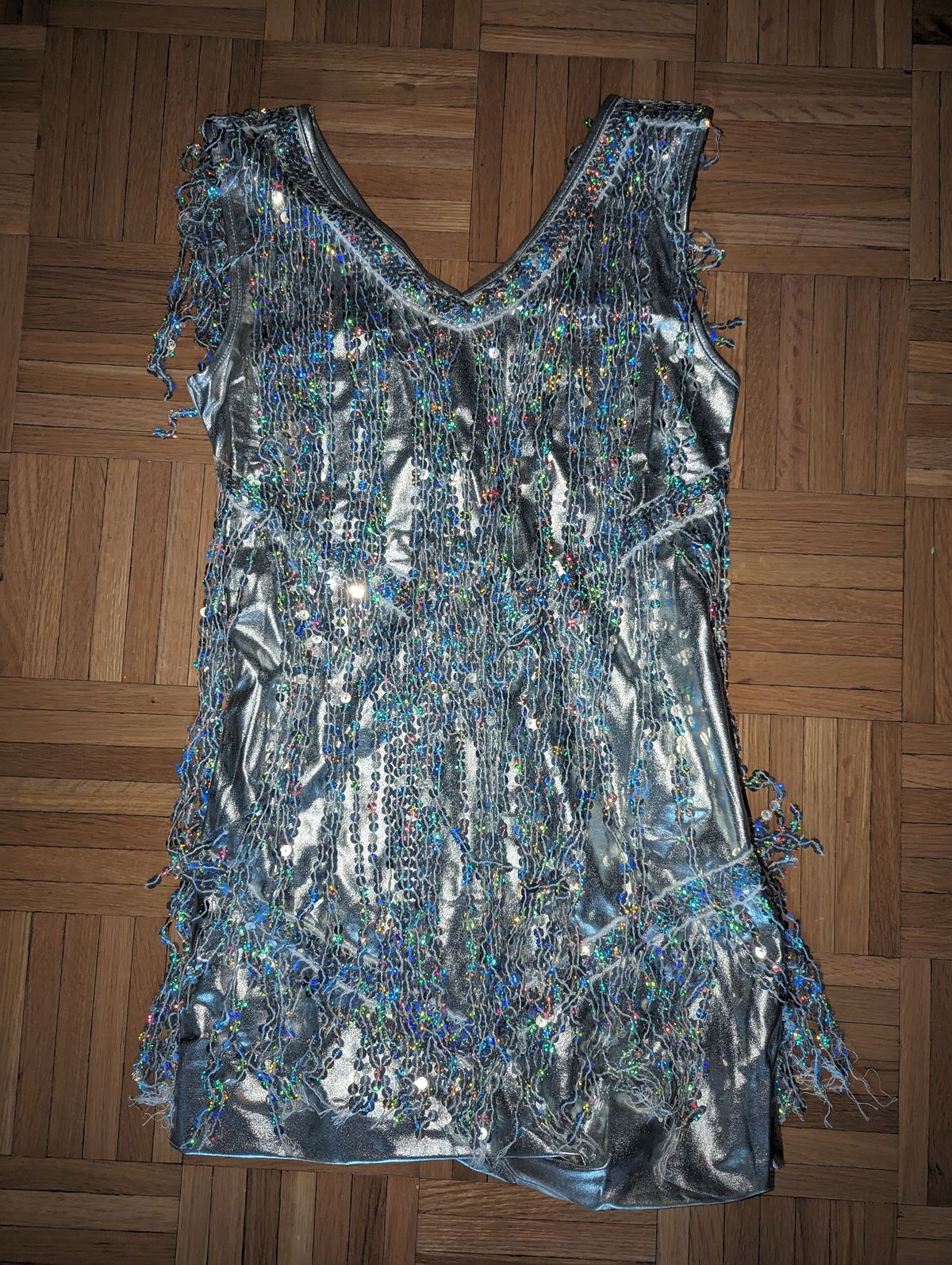 Size 0 Homecoming Silver Cocktail Dress on Queenly