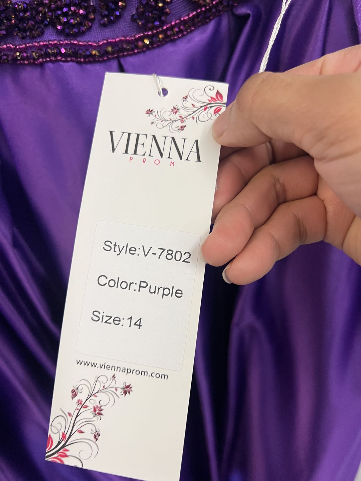 Style V-7802 Vienna Size 14 Prom Purple Ball Gown on Queenly
