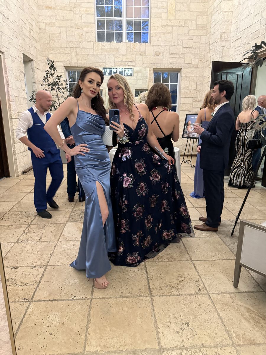 Size 10 Prom Plunge Blue Side Slit Dress on Queenly
