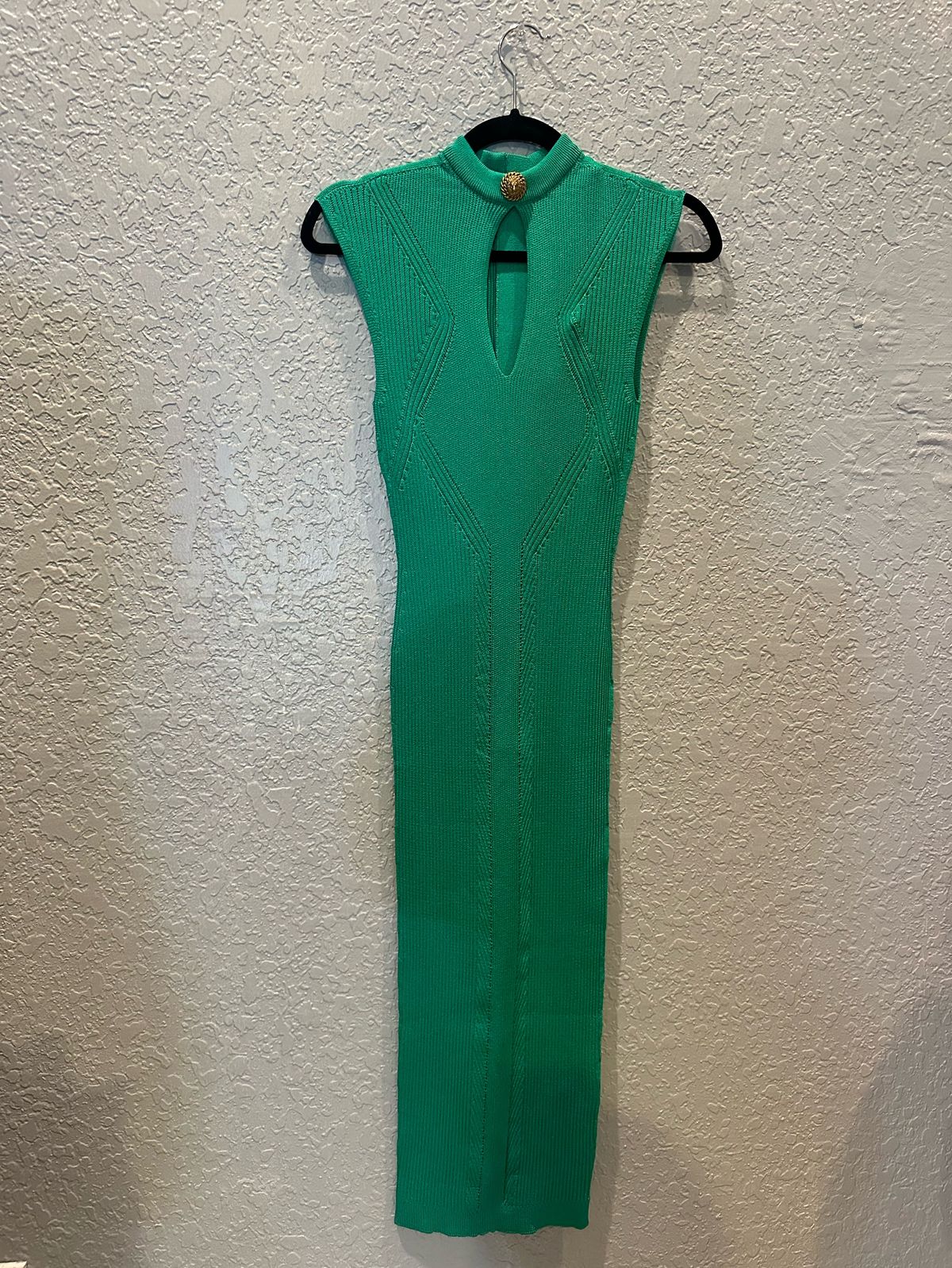 Style BFORJO31KF24 Balmain Size 6 Halter Green Cocktail Dress on Queenly