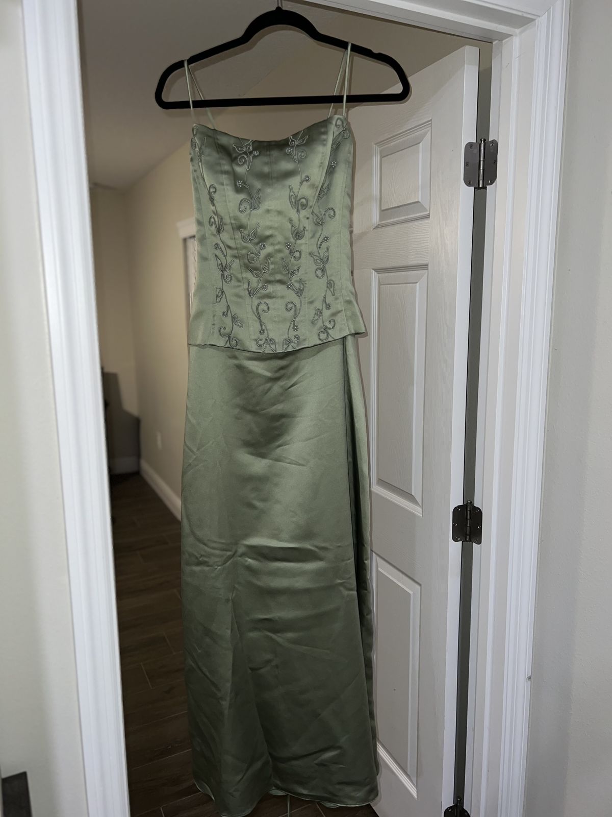 Dave & Johnny by Laura Ryder Plus Size 22 Prom Green Floor Length Maxi on Queenly