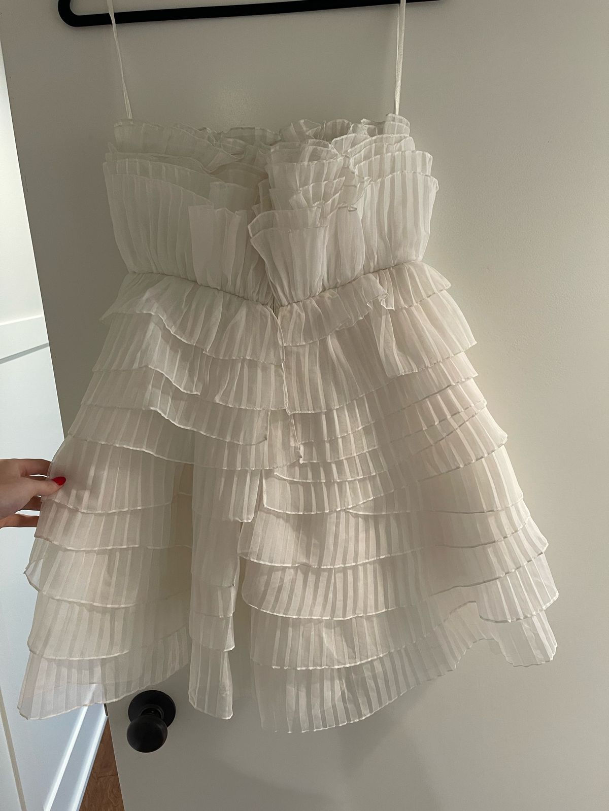 BHLDN Size 4 Wedding Strapless White Cocktail Dress on Queenly