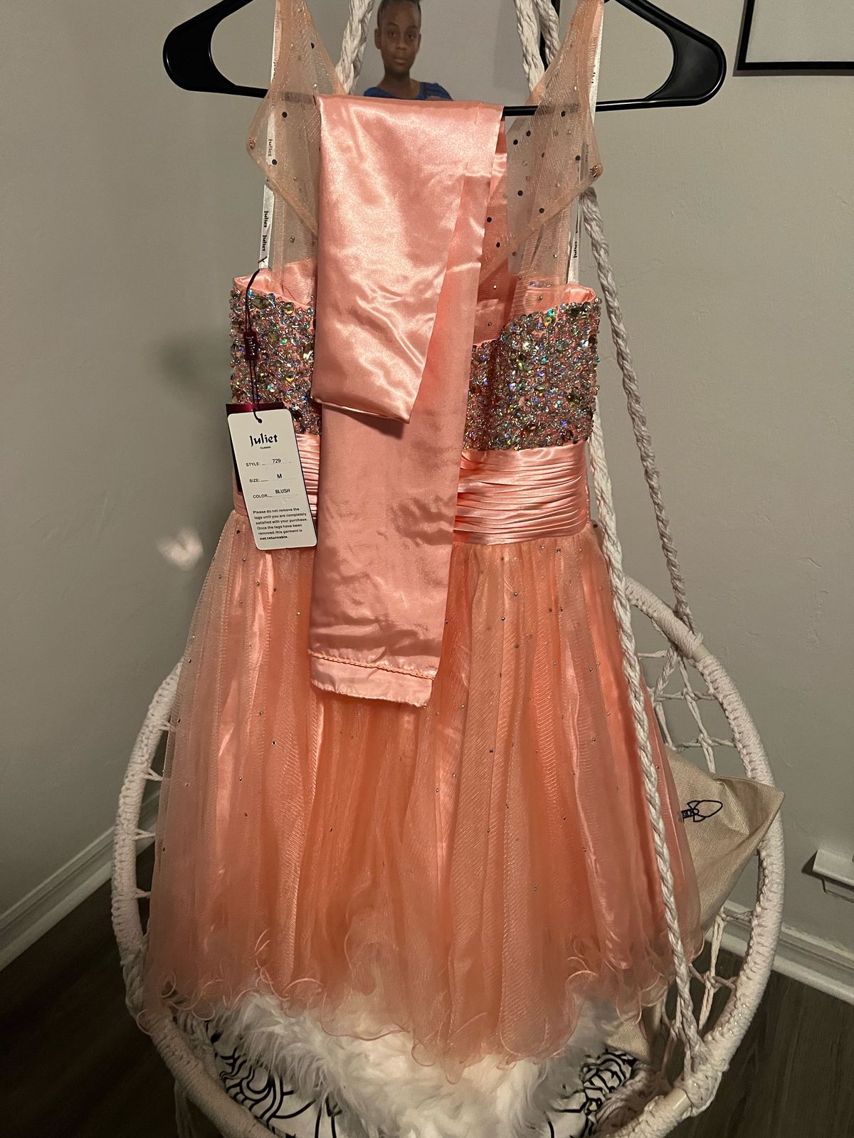 Size M Pink Cocktail Dress on Queenly