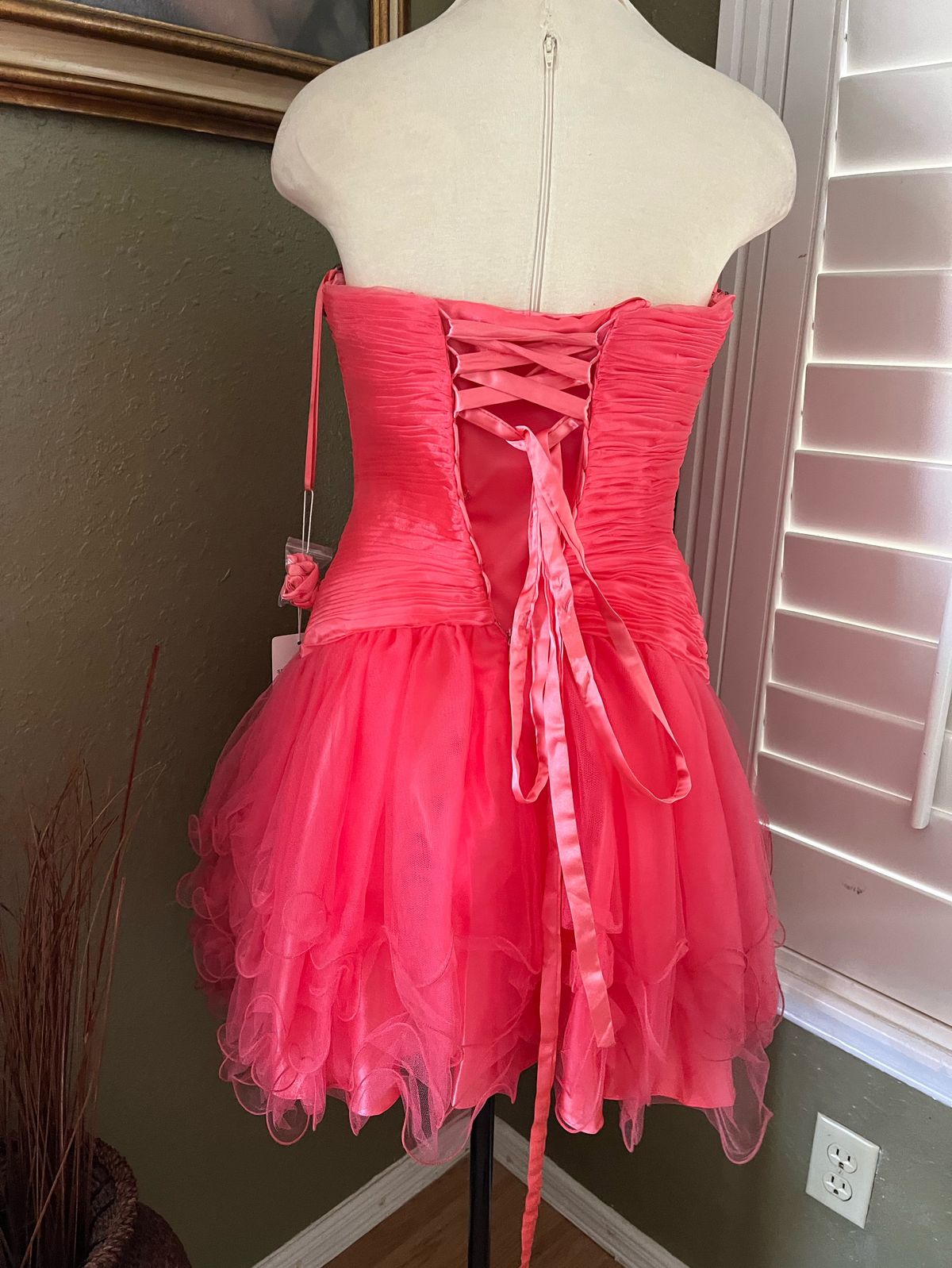Cinderella Divine Size 6 Prom Strapless Pink Cocktail Dress on Queenly