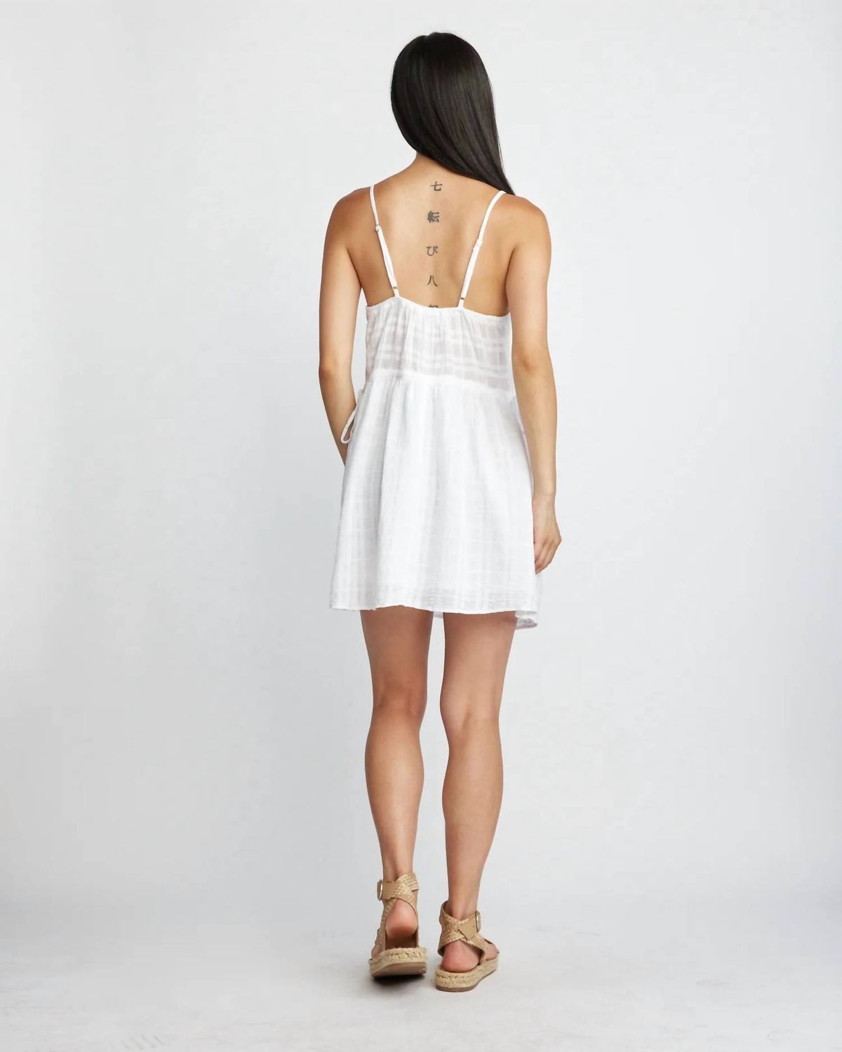 Style 1-2778397543-2696 Self Contrast Size L White Cocktail Dress on Queenly