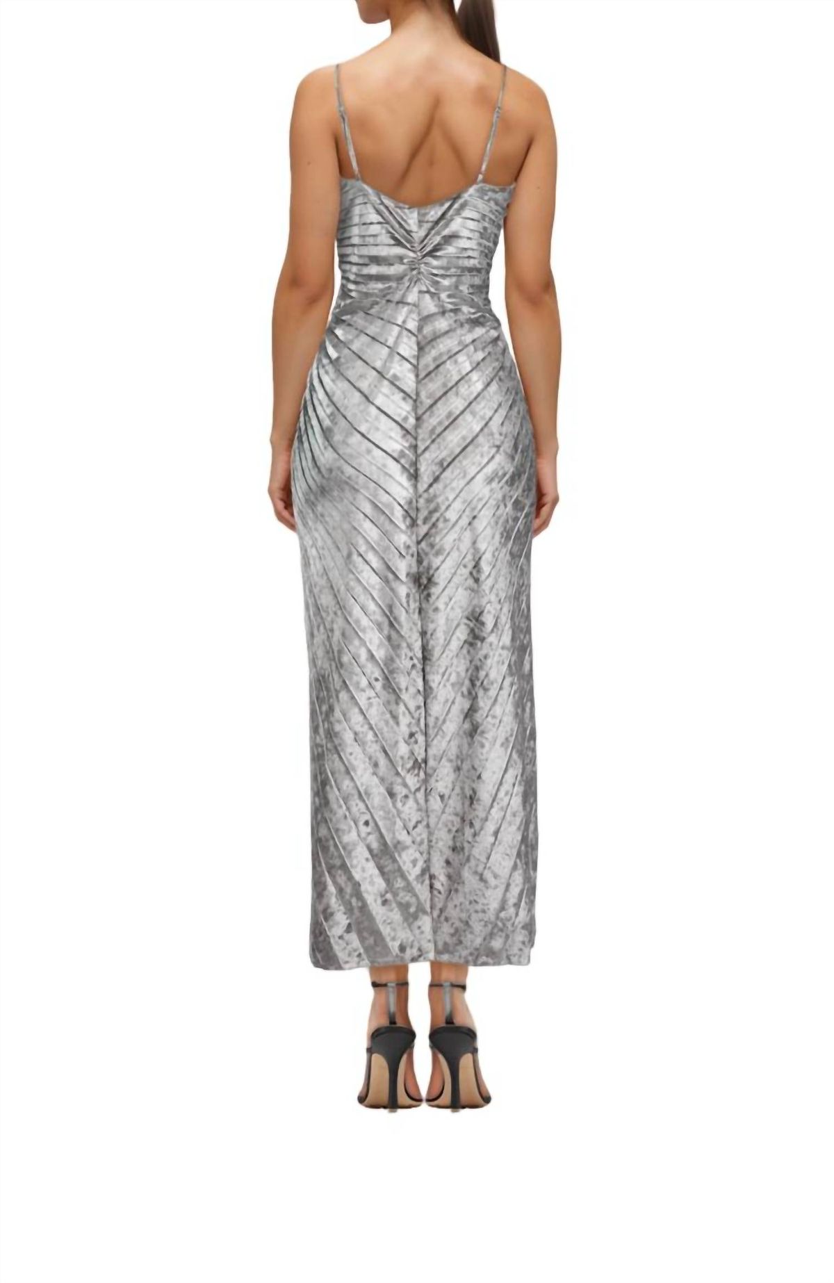 Style 1-3904068510-2791 DELFI COLLECTIVE Size L Silver Cocktail Dress on Queenly