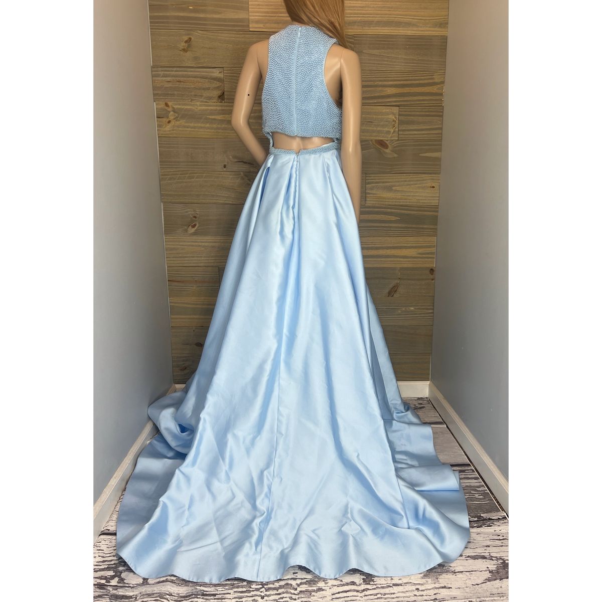 Style 51919 Sherri Hill Size 4 Prom Plunge Blue A-line Dress on Queenly