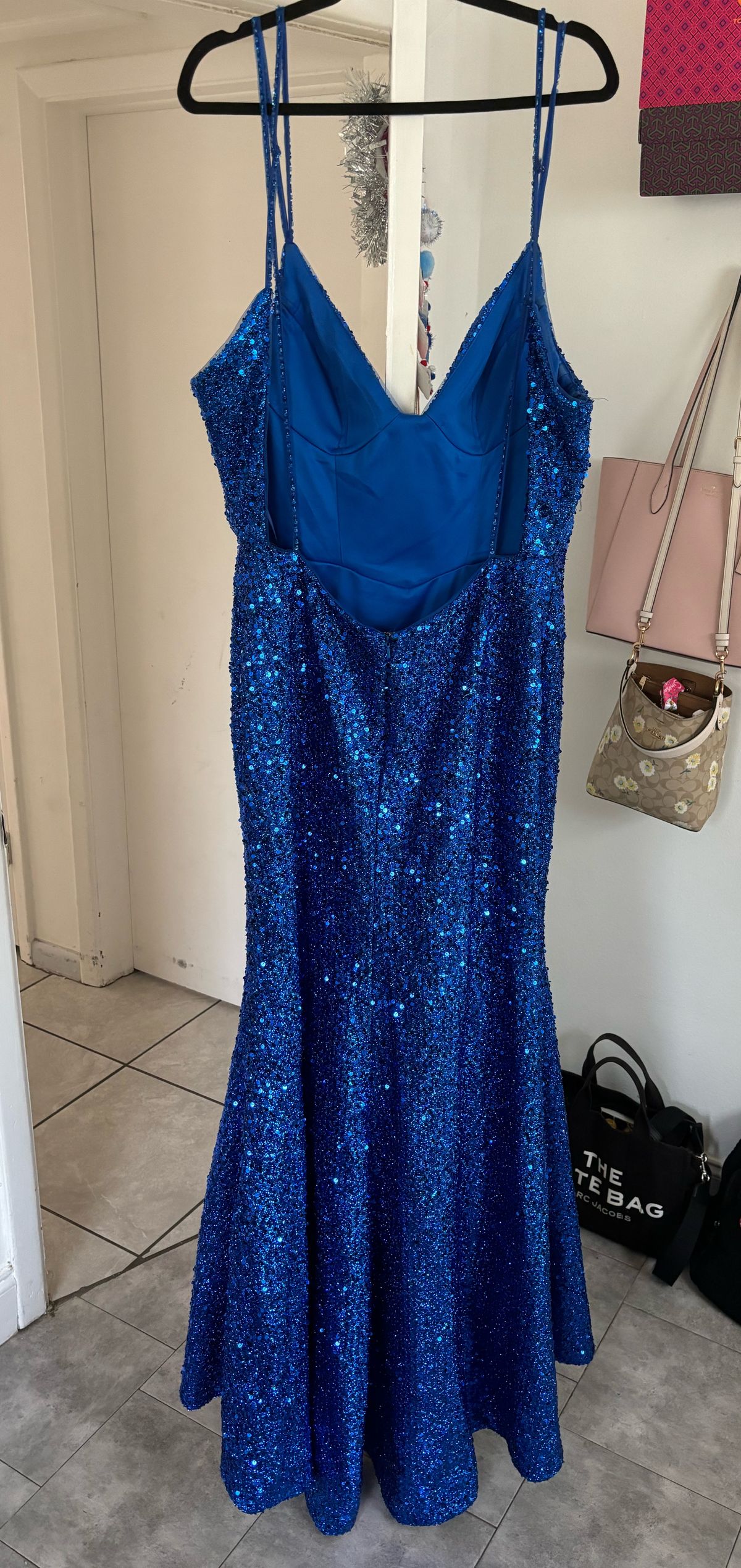 Style 7844 Let’s Gown Size XL Prom Plunge Blue Mermaid Dress on Queenly