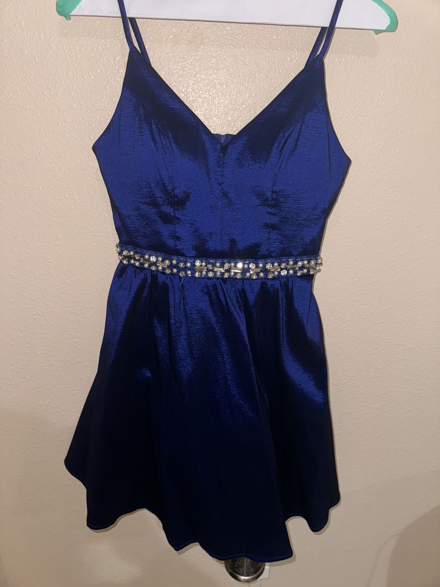 Honey and rosie Size 0 Prom Plunge Royal Blue Cocktail Dress on Queenly