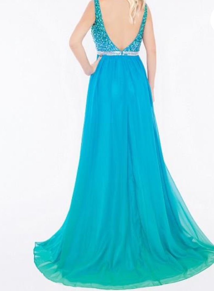 Style 77587 Mac Duggal Size 0 Prom Plunge Sequined Blue Floor Length Maxi on Queenly