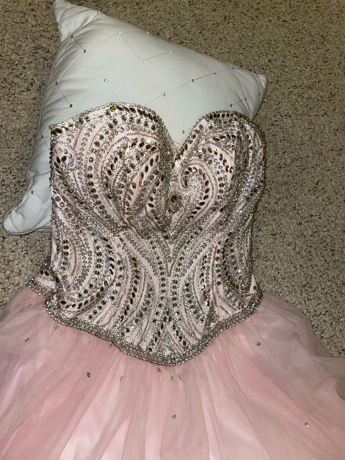 Size 6 Light Pink Ball Gown on Queenly