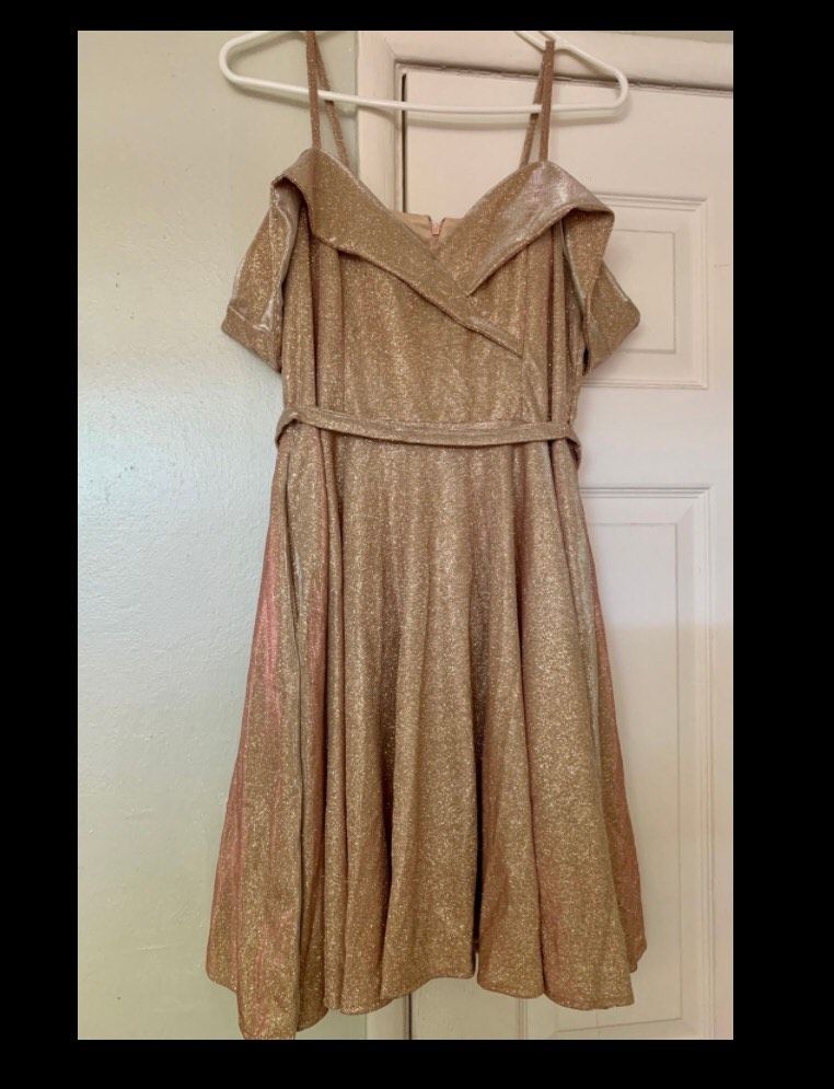 Lenovia Size XL Prom Off The Shoulder Gold Floor Length Maxi on Queenly