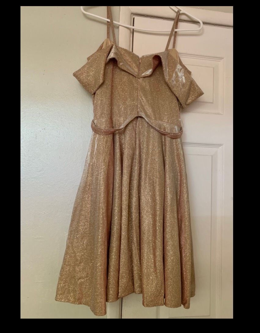 Lenovia Size XL Prom Off The Shoulder Gold Floor Length Maxi on Queenly