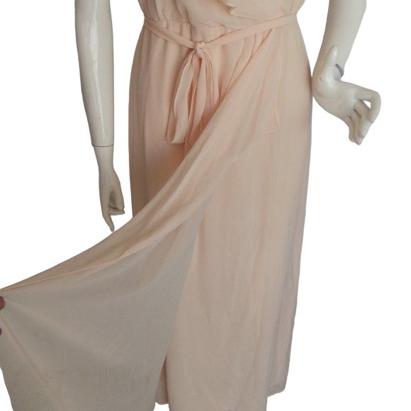 Style Drew Amsale Size 4 High Neck Pink Floor Length Maxi on Queenly