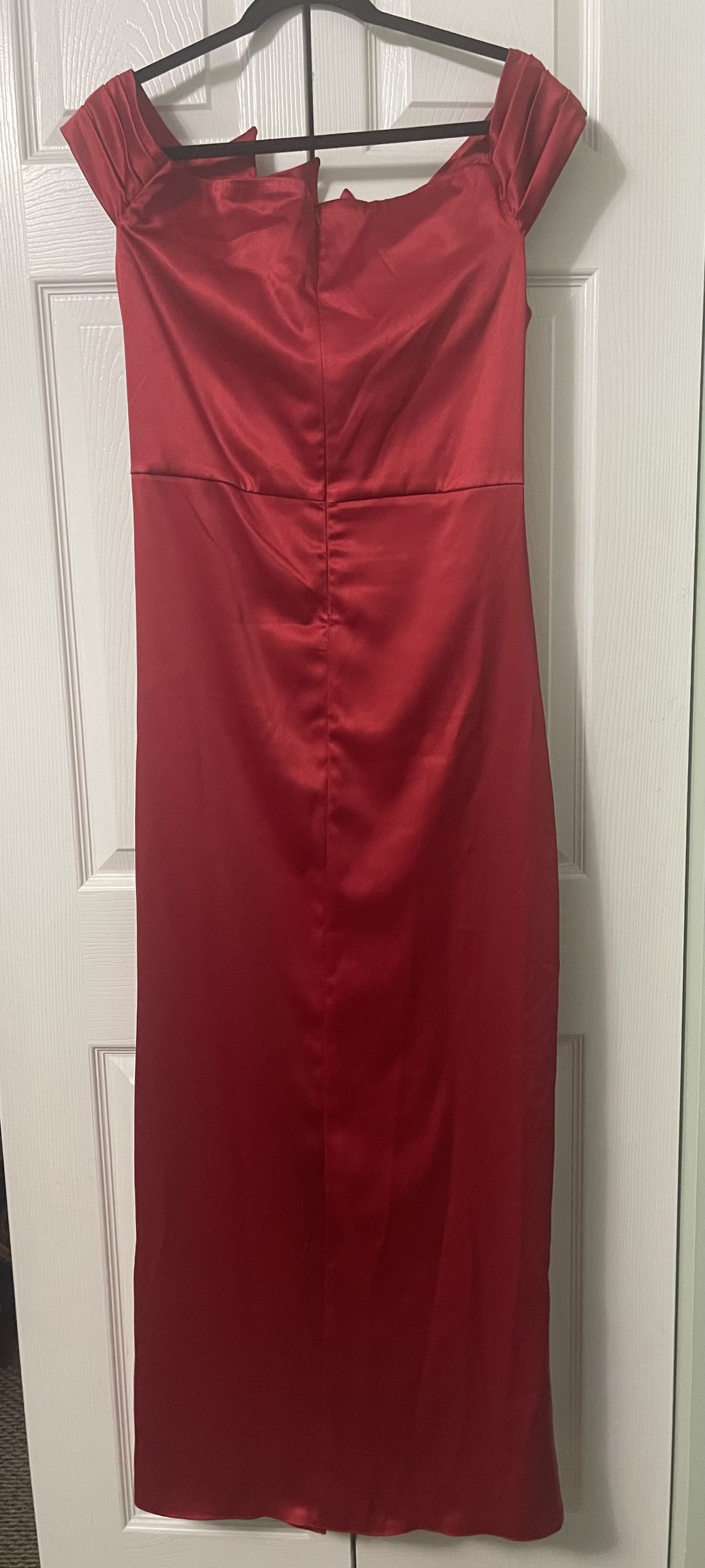 Sweet girls Size XL Off The Shoulder Red Floor Length Maxi on Queenly
