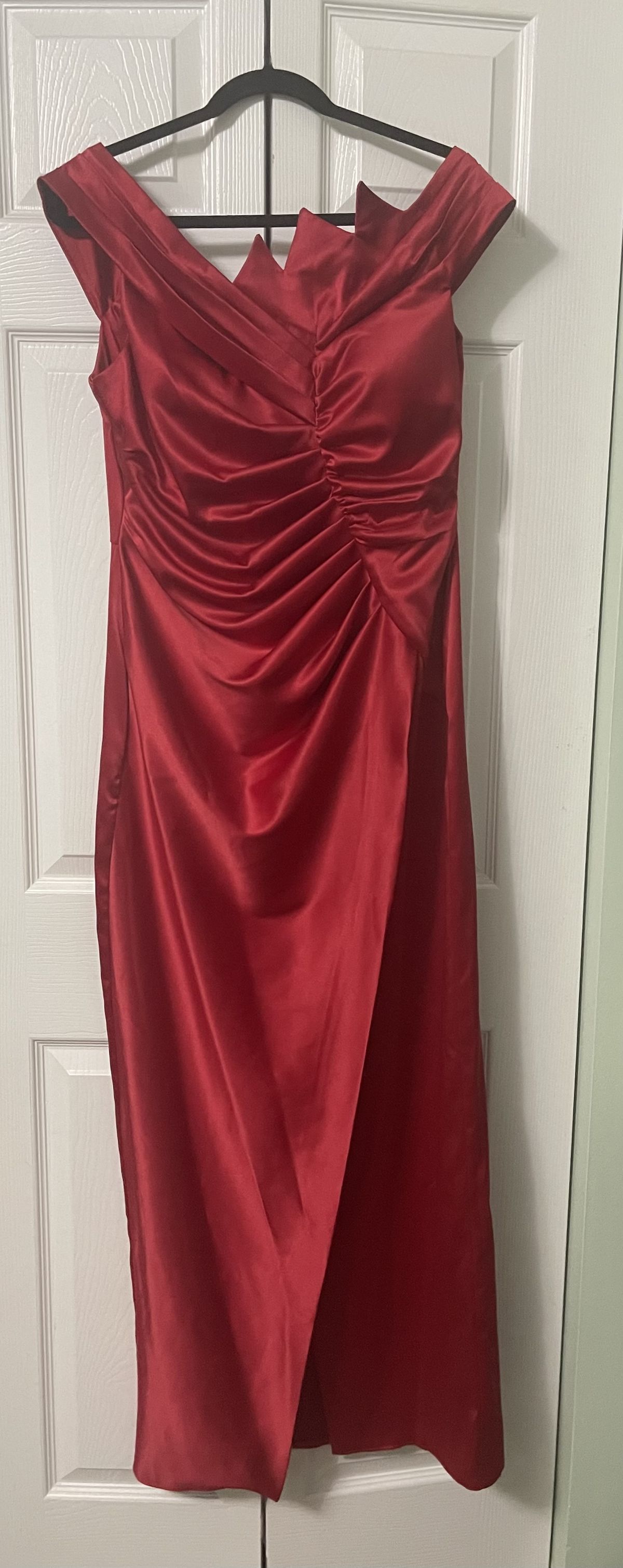 Sweet girls Size XL Off The Shoulder Red Floor Length Maxi on Queenly