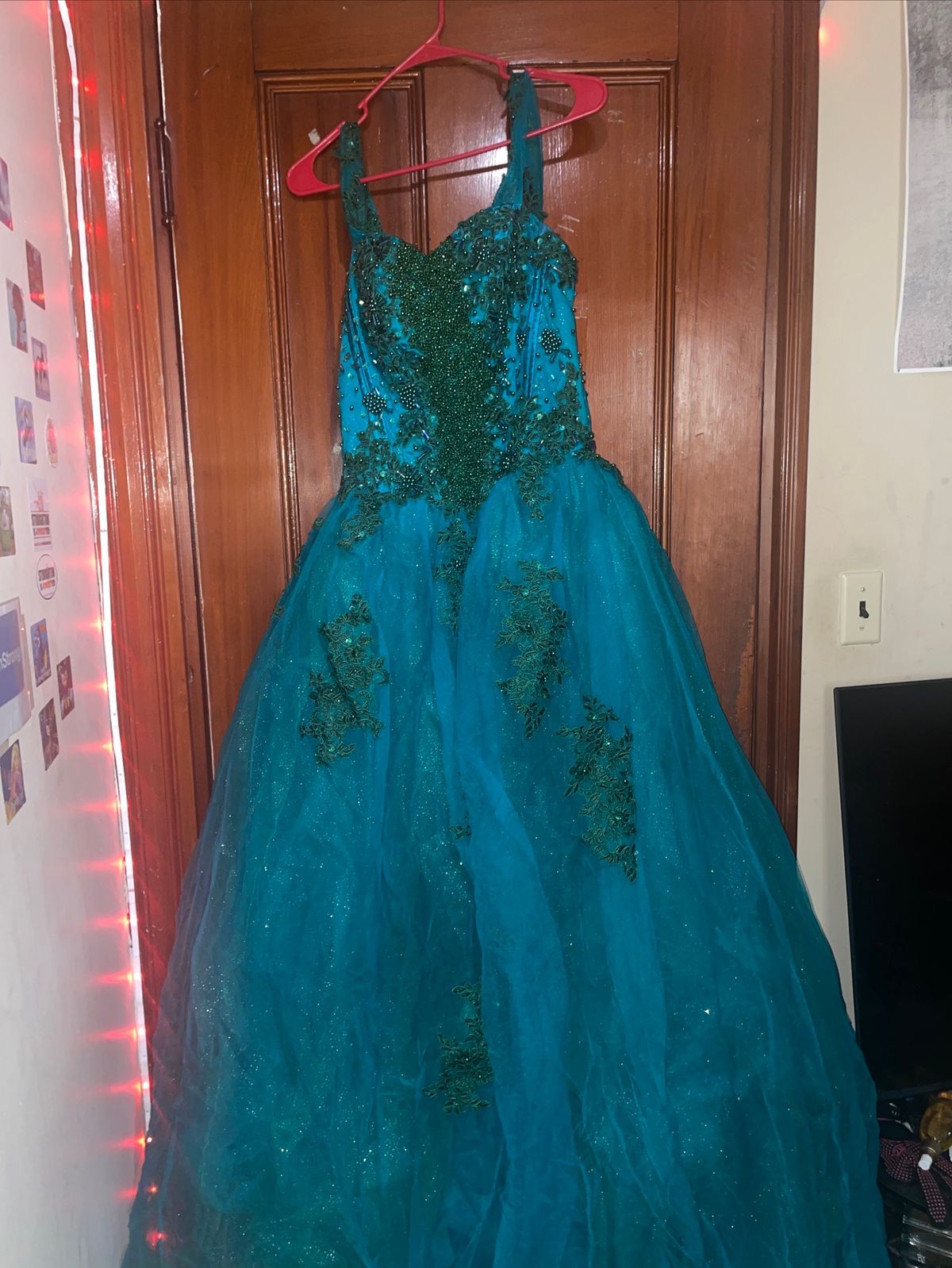 Size 4 Prom Off The Shoulder Green Ball Gown on Queenly