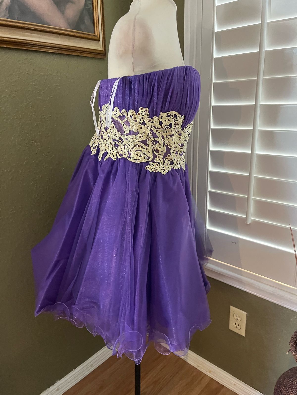Size 2X Wedding Guest Strapless Lace Purple Ball Gown on Queenly