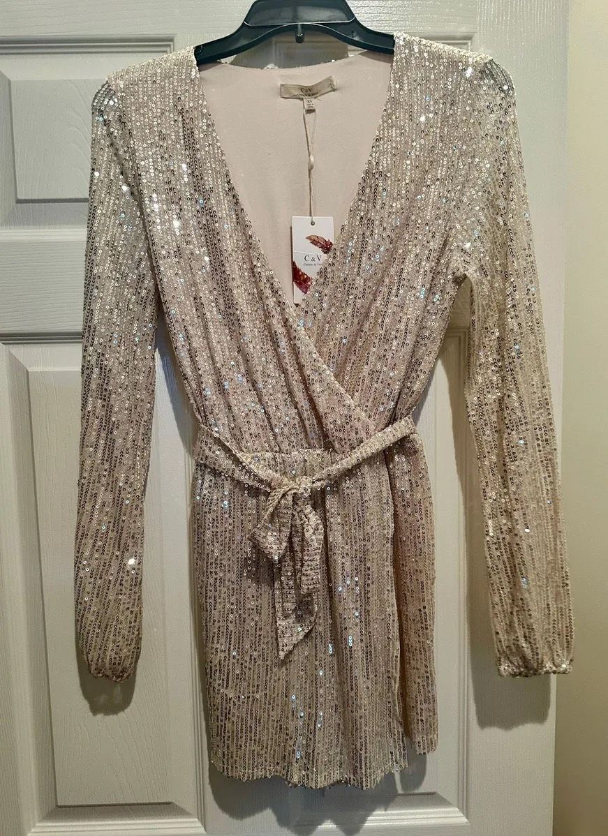 Chelsea & Voilet Size XS Prom Long Sleeve Gold Formal Jumpsuit on Queenly