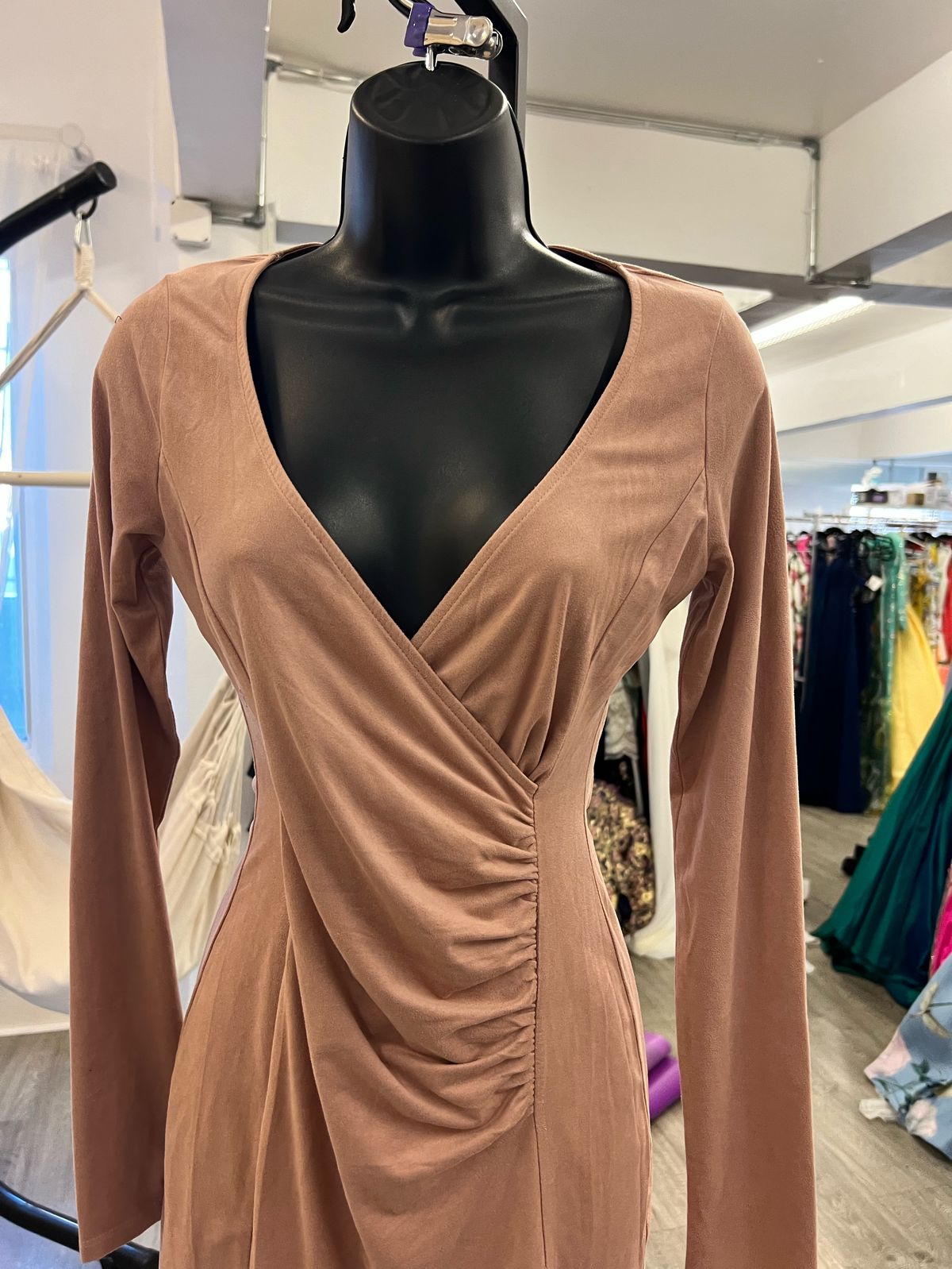 Forever21 Size S Prom Plunge Rose Gold Cocktail Dress on Queenly