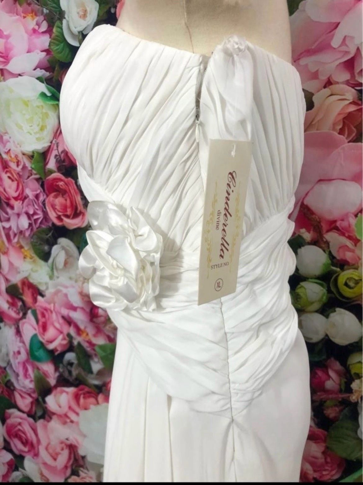Cinderella Divine Size XL Wedding Strapless White A-line Dress on Queenly
