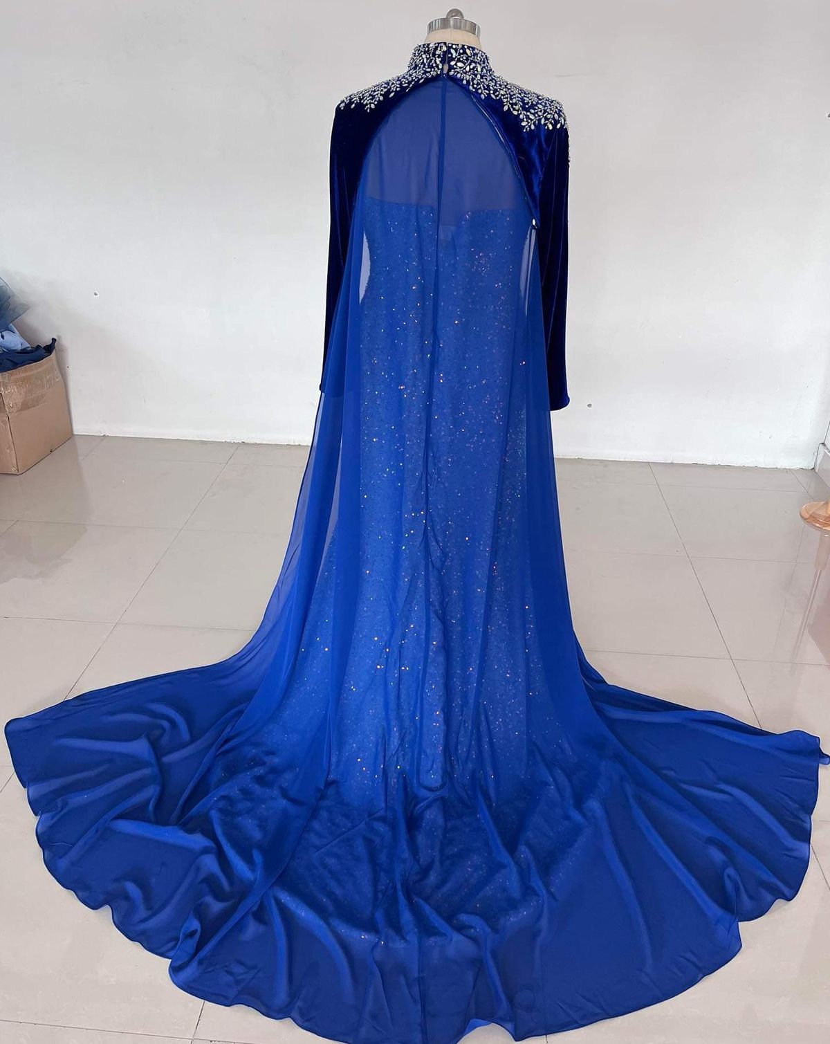 Plus Size 16 Prom Long Sleeve Blue Side Slit Dress on Queenly