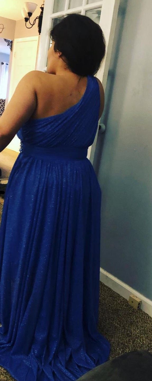 Size 10 Prom One Shoulder Blue Dress With Train on Queenly