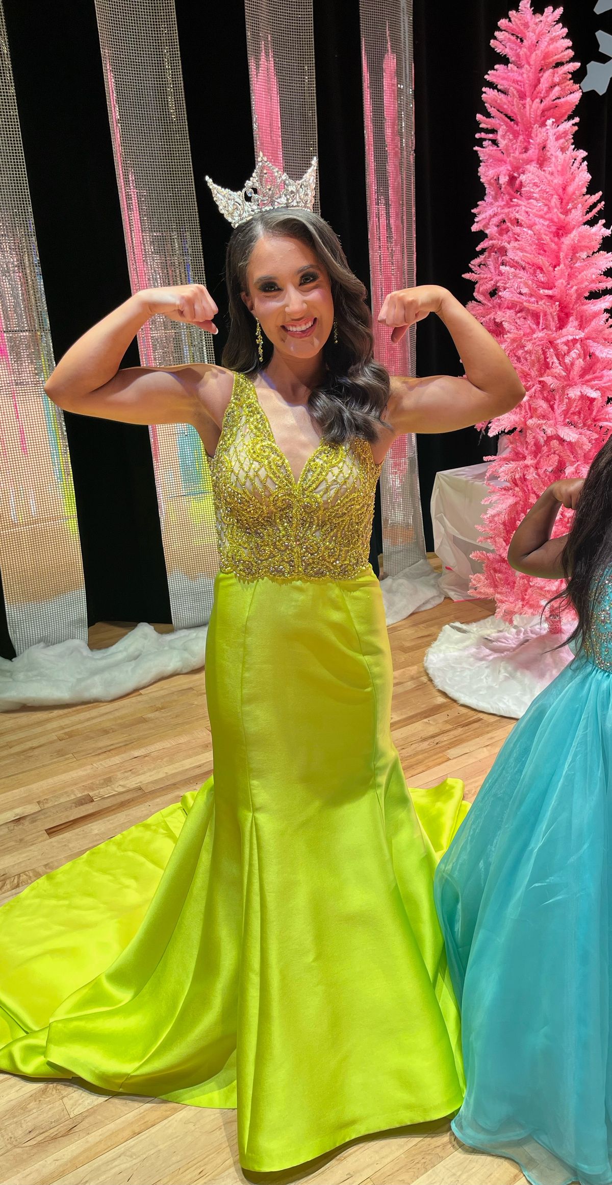 Jovani Size 2 Yellow Mermaid Dress on Queenly