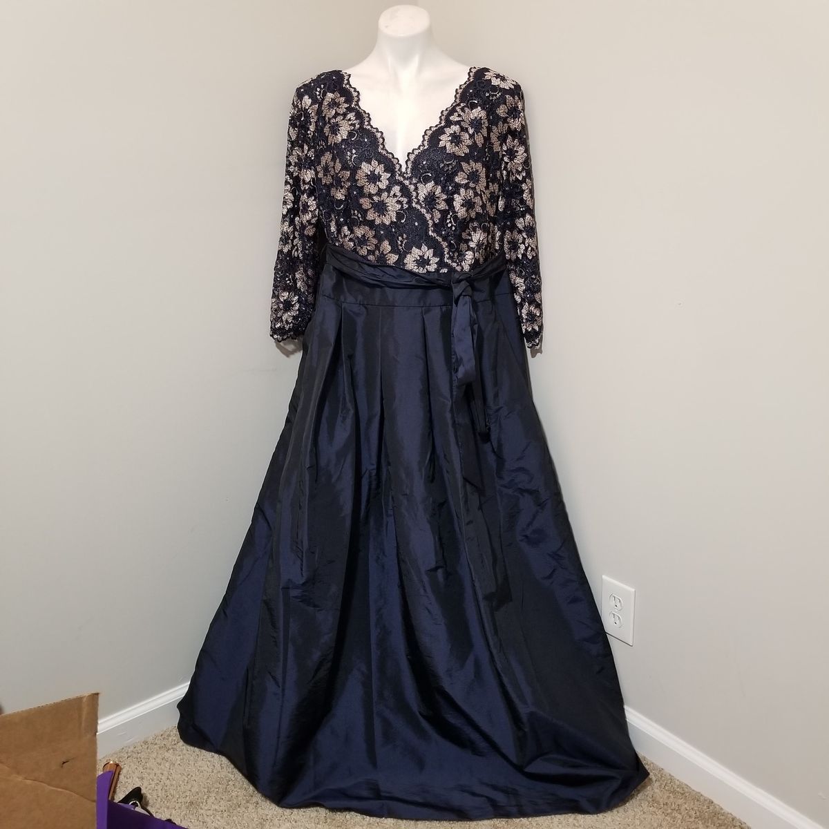 Jessica Howard Plus Size 20 Lace Navy Blue A-line Dress on Queenly