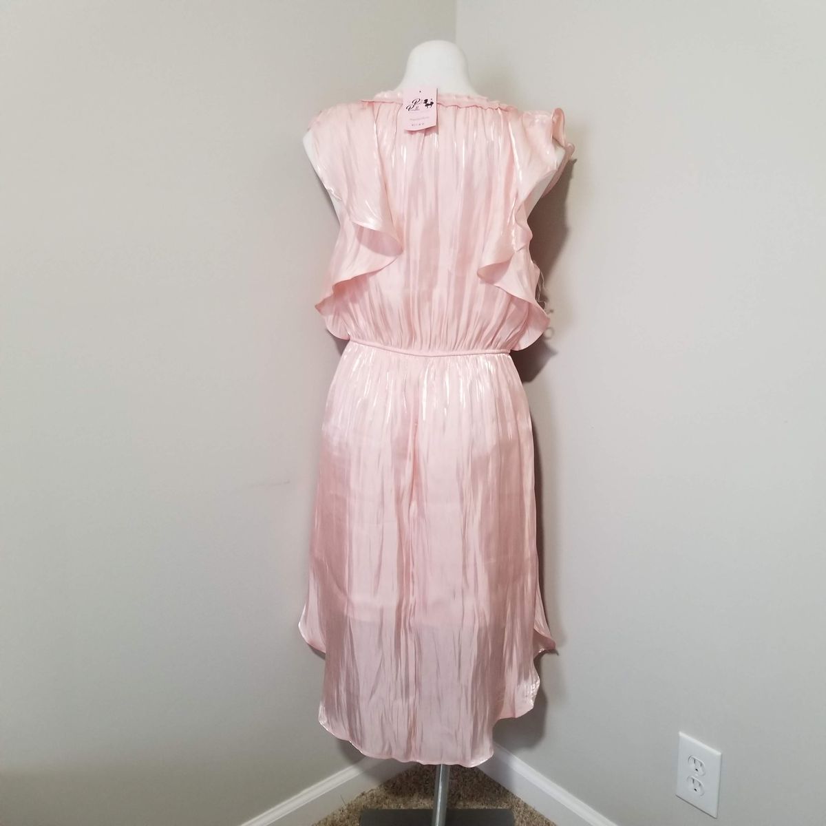 Andree by Unit Size 10 Cap Sleeve Pink Cocktail Dress on Queenly