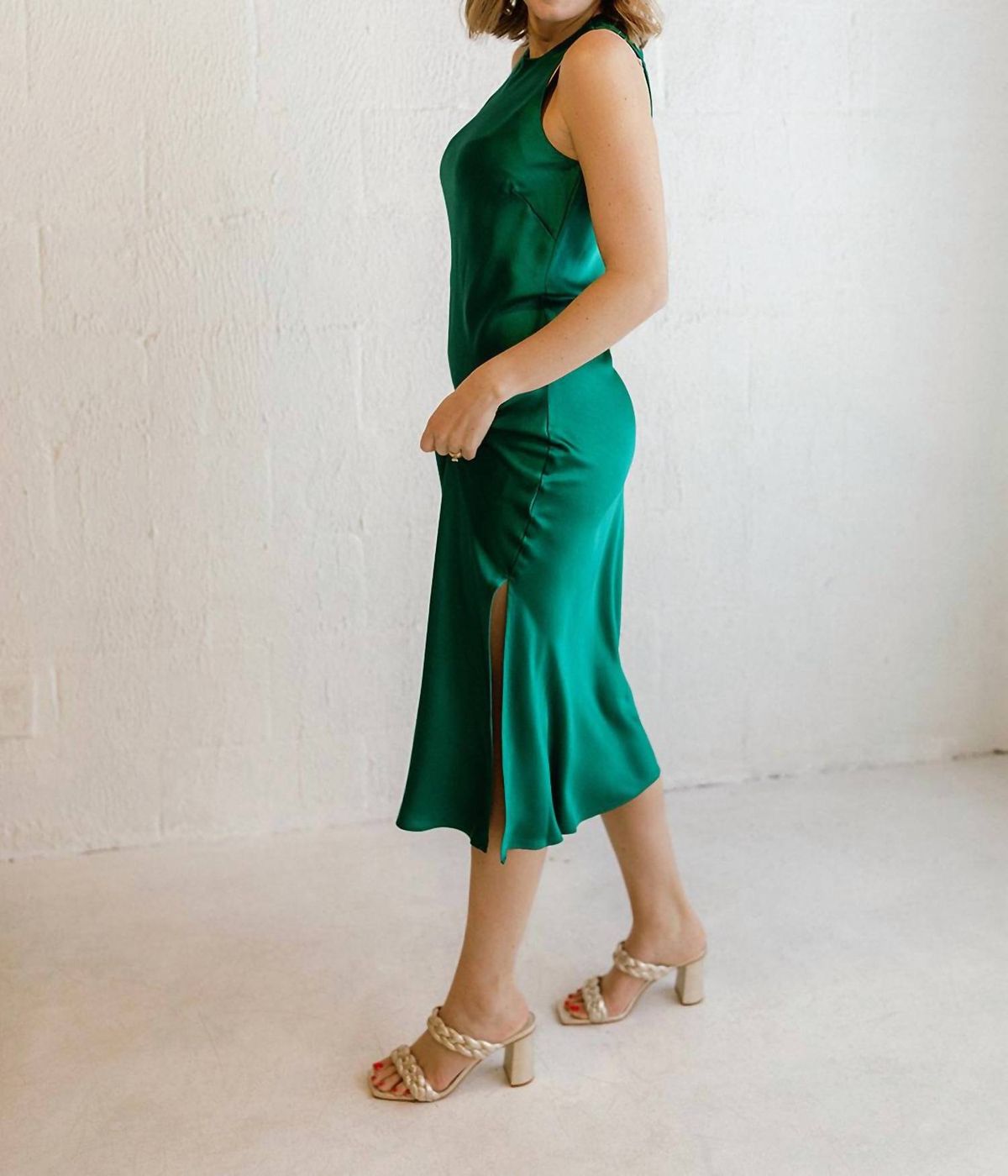 Style 1-2382227909-2901 LUCY PARIS Size M High Neck Emerald Green Cocktail Dress on Queenly