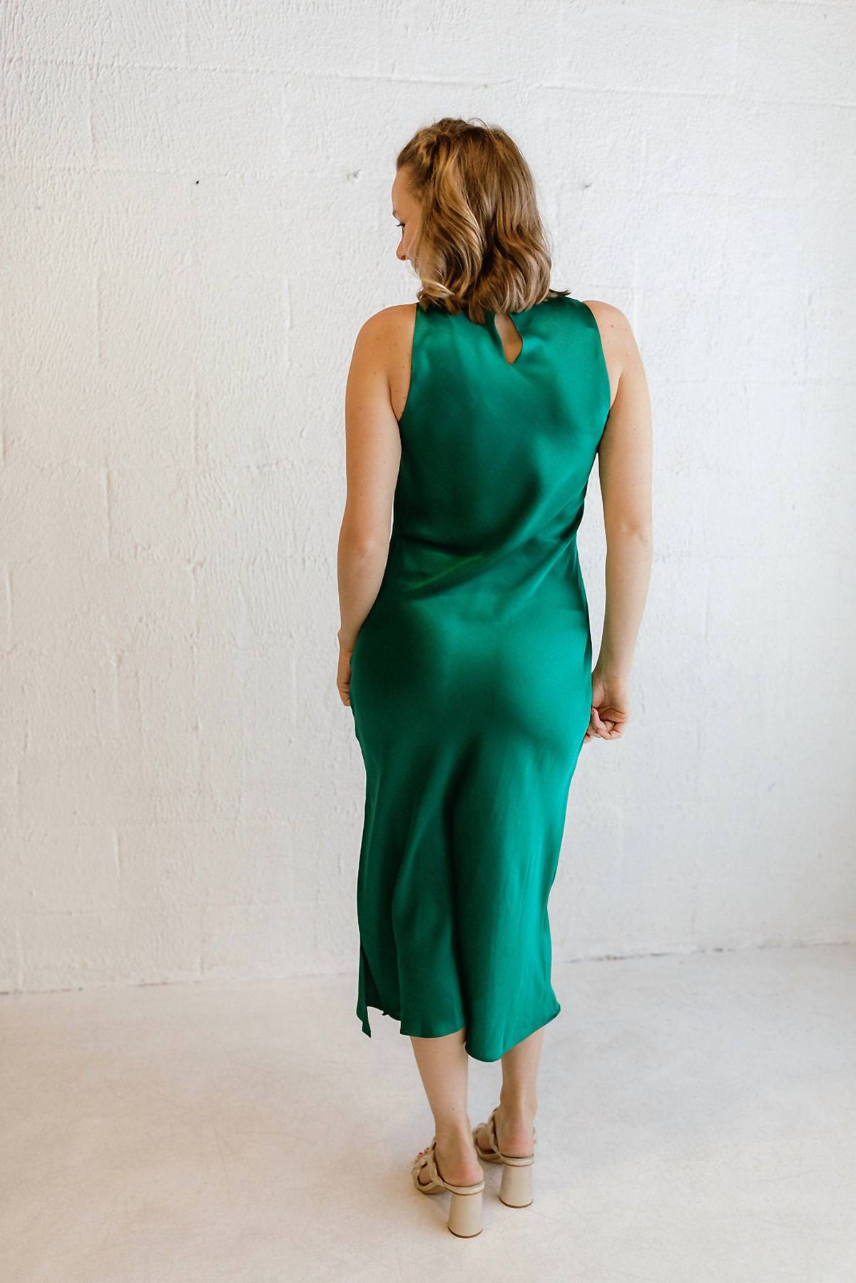 Style 1-2382227909-2901 LUCY PARIS Size M High Neck Emerald Green Cocktail Dress on Queenly