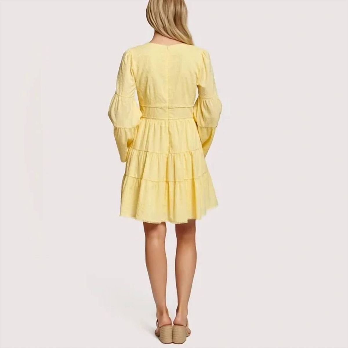 Style 1-2648476004-2588 LOST + WANDER Size XS Yellow Cocktail Dress on Queenly