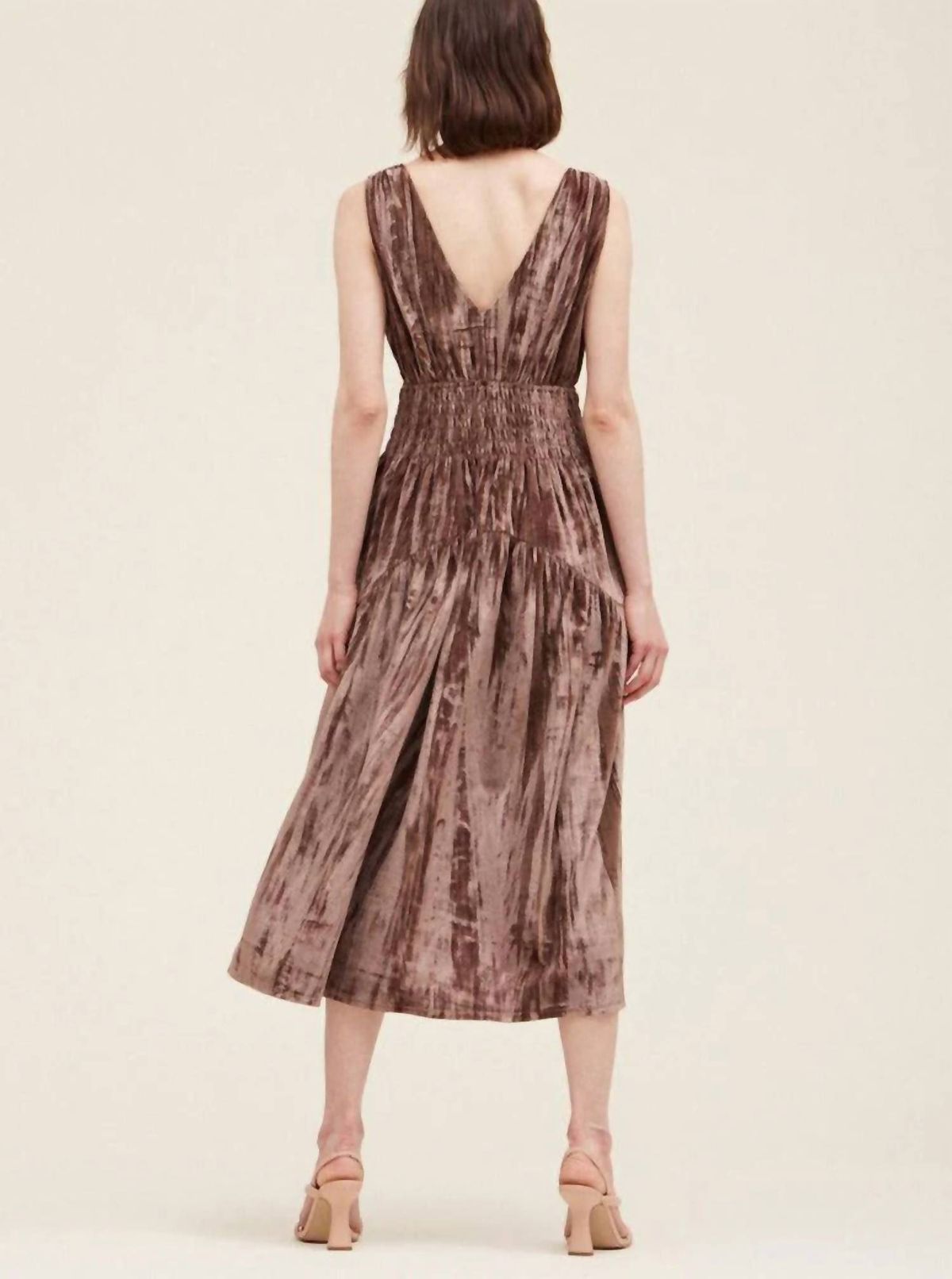 Style 1-3502140319-2901 GRADE & GATHER Size M Velvet Brown Cocktail Dress on Queenly